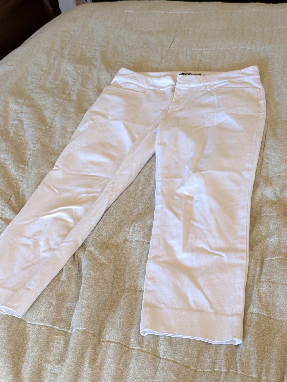 Chaps White Cropped Stretch Pants